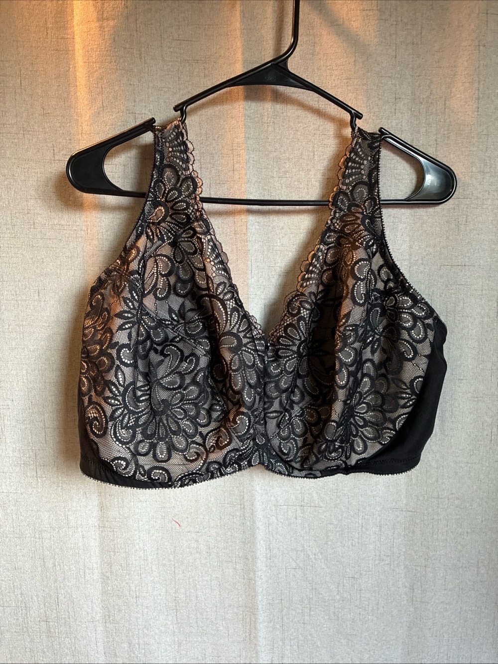 Glamorise Bra 50DD Black Mesh Floral Lace Overlay Wireless Wider Straps Plus Fem